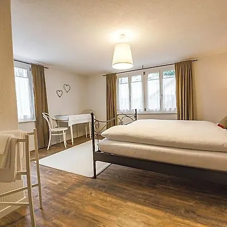 Bed & Breakfast B3 Boutique-bed&breakfast Gsteigwiler